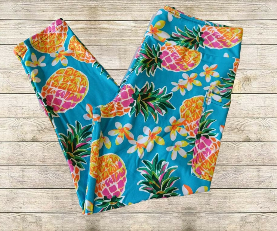 Colorful Pineapples Capri Length w/ Pockets